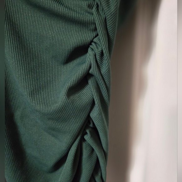 Dark green Bodycon Dress medium longsleeve - Picture 2 of 2